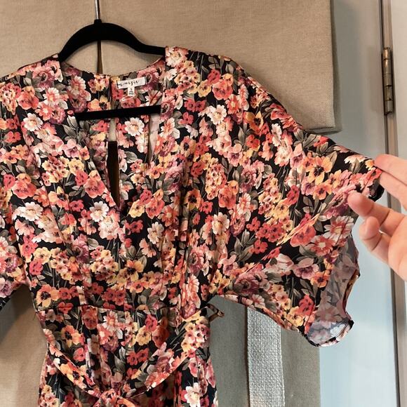 Maisie V-Neck Wide Leg Jumpsuit In Coral Yellow Floral Pattern -(b19) NWOT - Picture 6 of 7